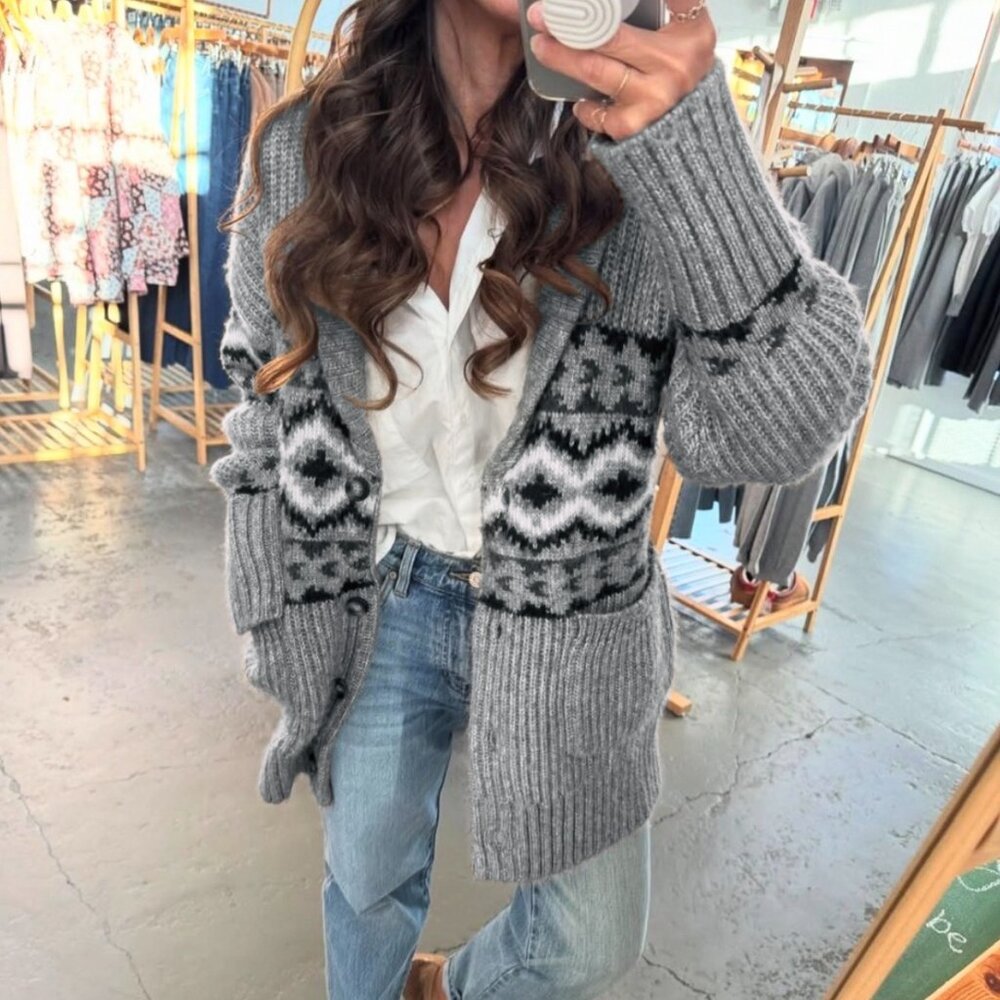 New Western Cowichan Print Long Grey Cardigan Sweater Thick Chunky Knit - Picture 2 of 13